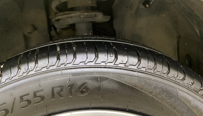 2020 Tata ALTROZ XT PETROL, Petrol, Manual, 45,005 km, Right Front Tyre Tread