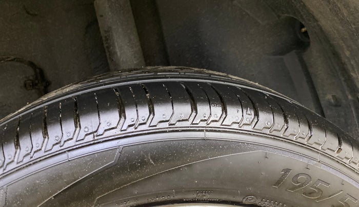 2020 Tata ALTROZ XT PETROL, Petrol, Manual, 45,005 km, Left Rear Tyre Tread