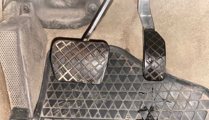 2017 Volkswagen Vento HIGHLINE 1.5 AT, Diesel, Automatic, 1,88,179 km, Pedals