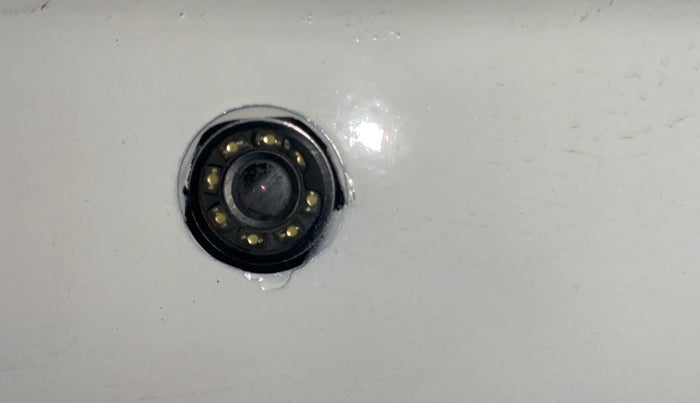 2017 Volkswagen Vento HIGHLINE 1.5 AT, Diesel, Automatic, 1,88,179 km, Parking Camera