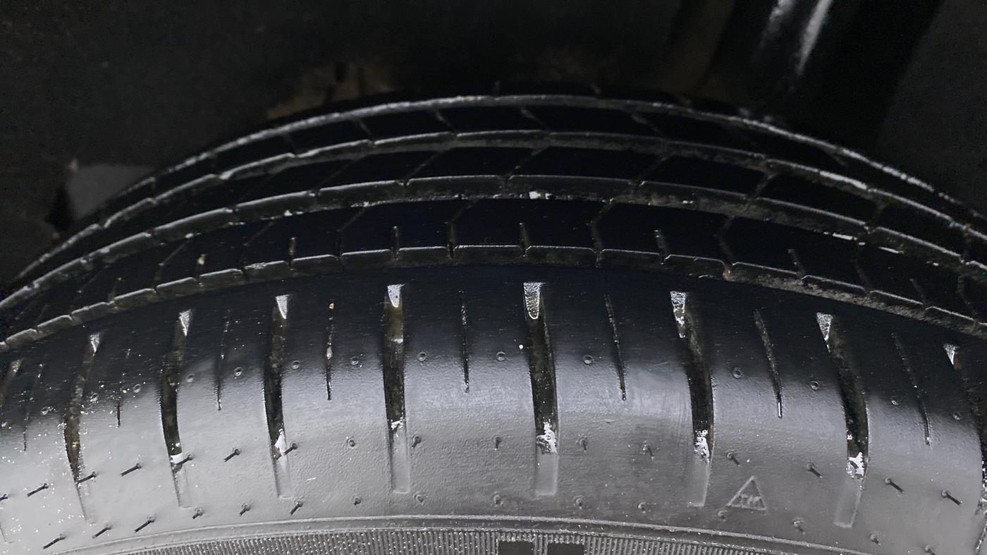 2021 Maruti Baleno ZETA CVT PETROL 1.2, Petrol, Automatic, 6,568 km, Left Rear Tyre Tread