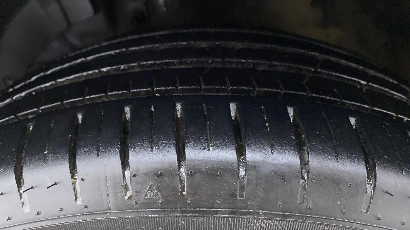 2021 Maruti Baleno ZETA CVT PETROL 1.2, Petrol, Automatic, 6,568 km, Left Front Tyre Tread