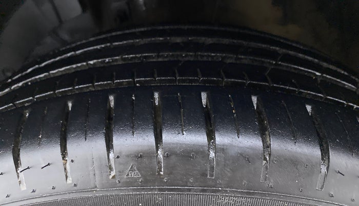 2021 Maruti Baleno ZETA CVT PETROL 1.2, Petrol, Automatic, 6,568 km, Left Front Tyre Tread