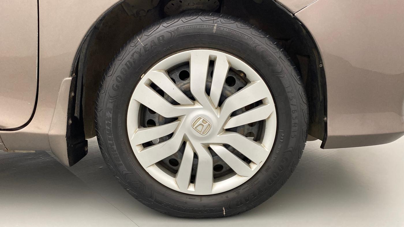 2016 Honda City SV MT PETROL, Petrol, Manual, 71,841 km, Right Front Wheel