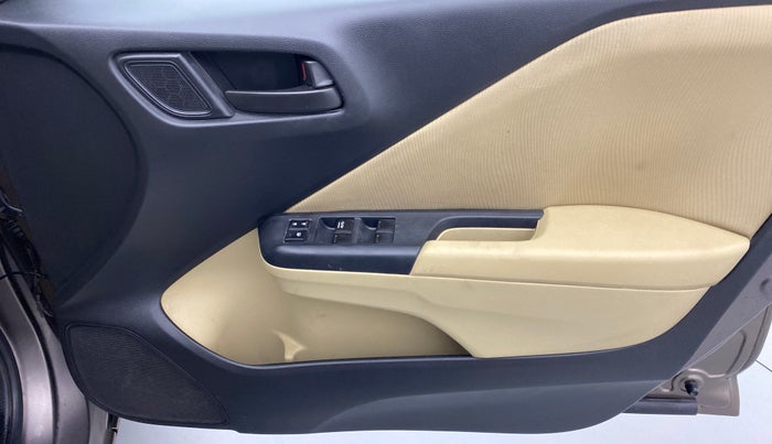 2016 Honda City SV MT PETROL, Petrol, Manual, 71,841 km, Driver Side Door Panels Control