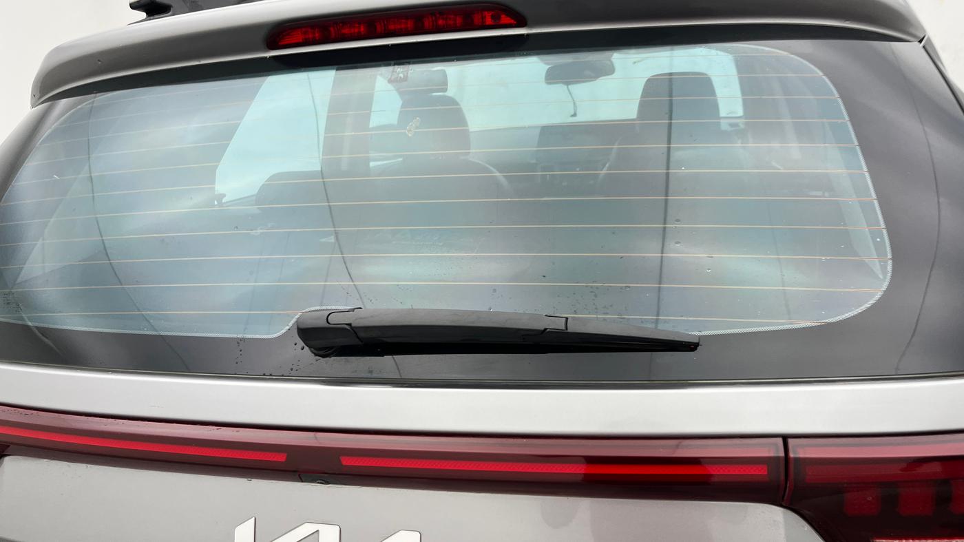 2022 KIA SONET GTX PLUS 1.5, Diesel, Manual, 1,05,885 km, Rear Wiper