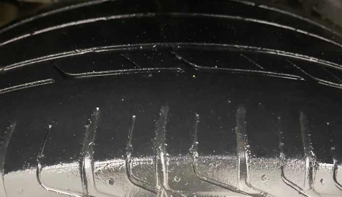 2017 Tata NEXON XZ PLUS PETROL, Petrol, Manual, 47,307 km, Right Rear Tyre Tread