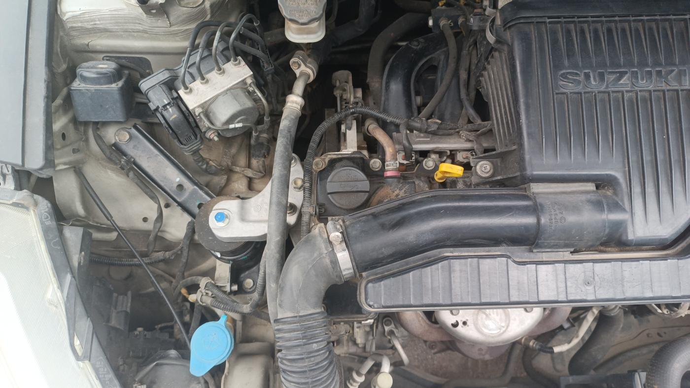 2017 Maruti Ciaz ALPHA  AT 1.4  PETROL, CNG, Automatic, 91,133 km, Engine View - Right