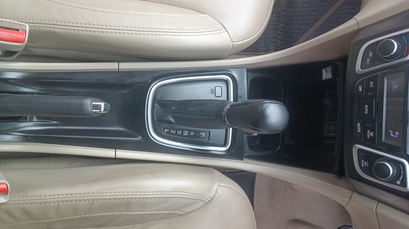 2017 Maruti Ciaz ALPHA  AT 1.4  PETROL, CNG, Automatic, 91,133 km, Gear Lever