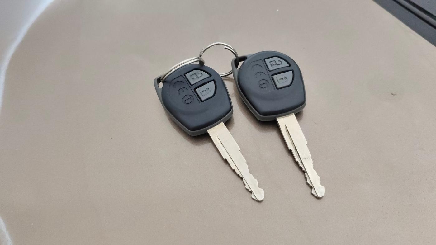 2019 Maruti New Wagon-R VXI 1.0 AMT, Petrol, Automatic, 49,717 km, Key Close Up