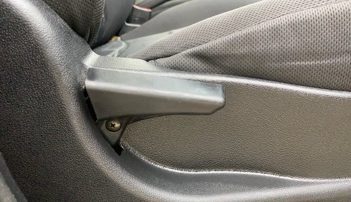 2017 Tata Tiago XT PETROL, Petrol, Manual, 94,455 km, Driver Side Adjustment Panel