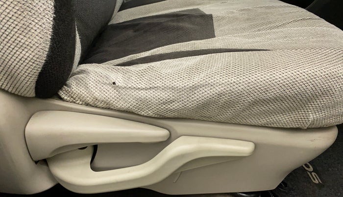 2014 Toyota Etios G, Petrol, Manual, 71,717 km, Driver Side Adjustment Panel