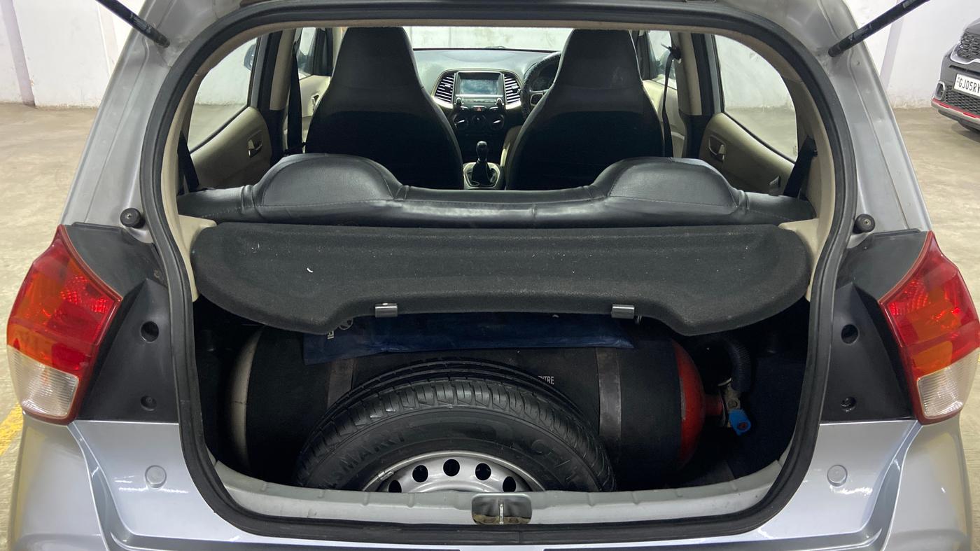 2018 Hyundai NEW SANTRO ASTA MT, CNG, Manual, 72,924 km, Boot Inside