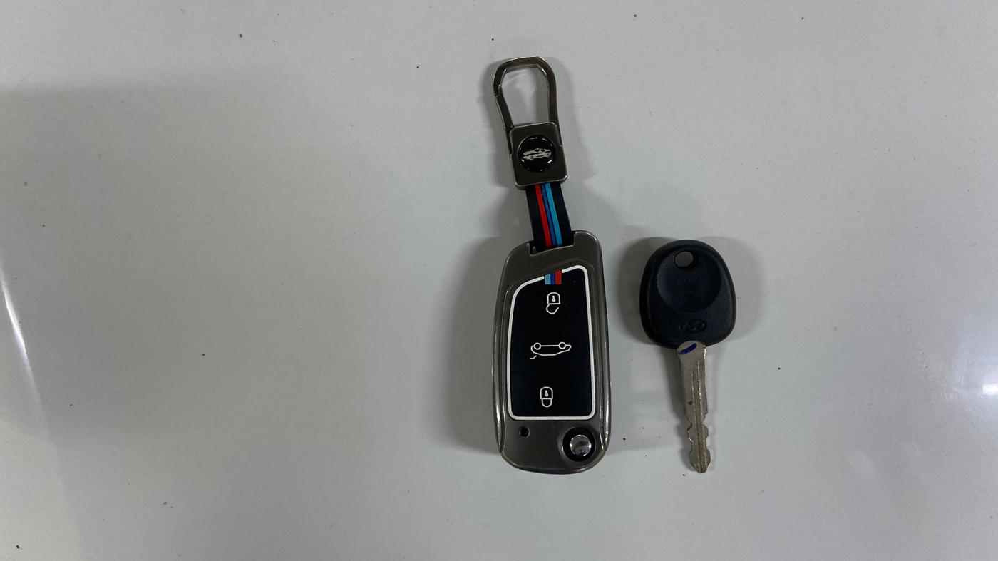 2018 Hyundai NEW SANTRO ASTA MT, CNG, Manual, 72,924 km, Key Close Up