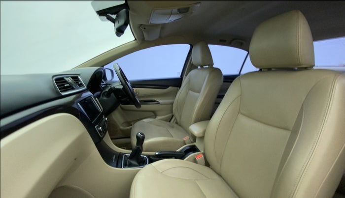 2017 Maruti Ciaz ZDI+ SHVS, Diesel, Manual, 89,086 km, Right Side Front Door Cabin