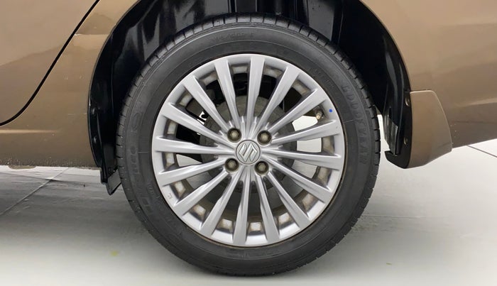 2017 Maruti Ciaz ZDI+ SHVS, Diesel, Manual, 89,086 km, Left Rear Wheel
