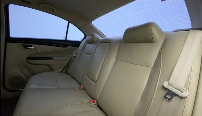 2017 Maruti Ciaz ZDI+ SHVS, Diesel, Manual, 89,086 km, Right Side Rear Door Cabin