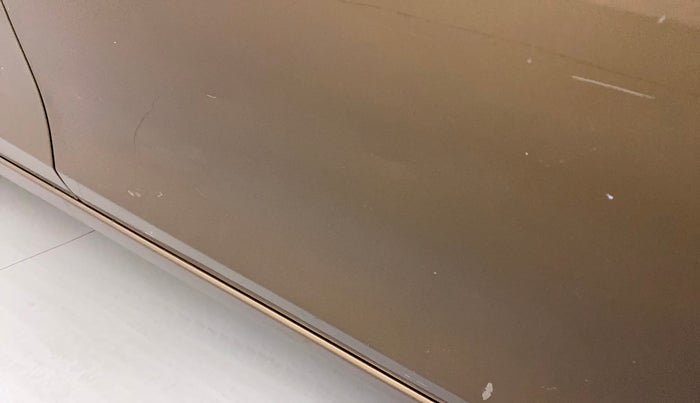 2017 Maruti Ciaz ZDI+ SHVS, Diesel, Manual, 89,086 km, Driver-side door - Slightly dented