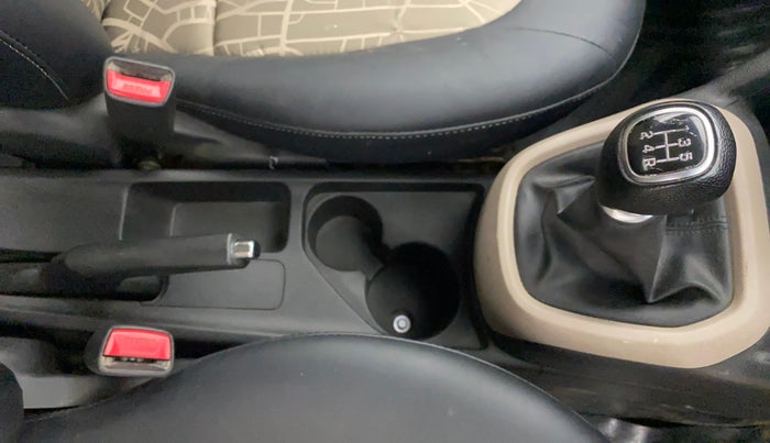 2018 Hyundai Grand i10 SPORTZ 1.2 KAPPA VTVT, Petrol, Manual, 69,319 km, Gear Lever