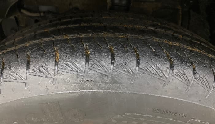 2023 Maruti Grand Vitara SIGMA SMART HYBRID, Petrol, Manual, 67,512 km, Left Front Tyre Tread