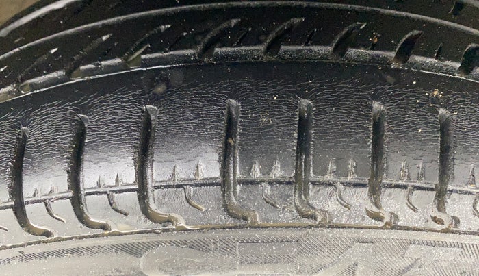 2017 Maruti Alto K10 VXI, Petrol, Manual, 48,481 km, Right Front Tyre Tread