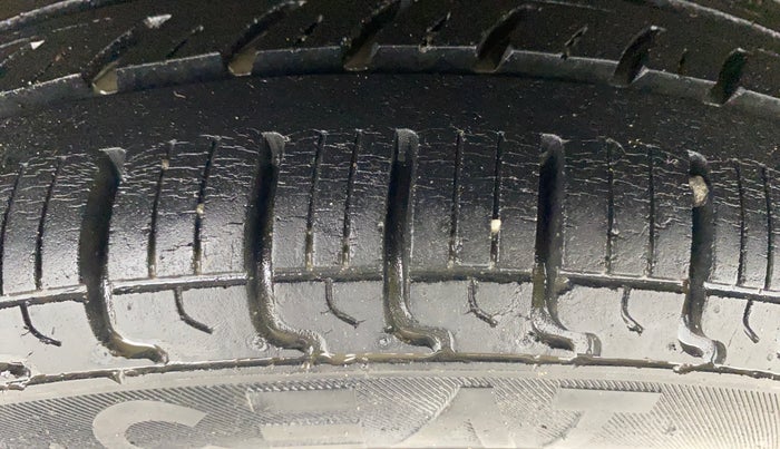 2017 Maruti Alto K10 VXI, Petrol, Manual, 48,481 km, Right Rear Tyre Tread