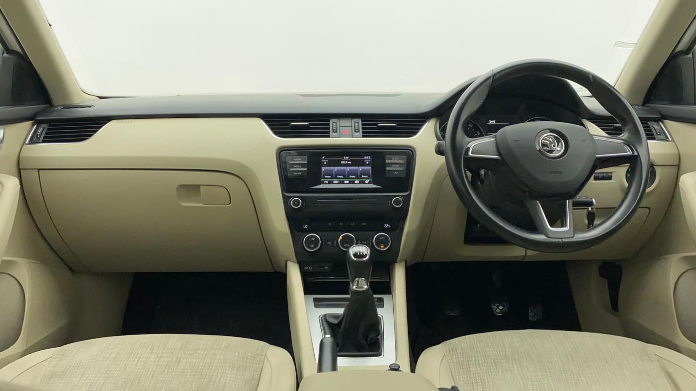 2016 Skoda Octavia AMBITION 1.4 TSI, Petrol, Manual, 12,345 km, Dashboard
