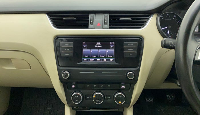 2016 Skoda Octavia AMBITION 1.4 TSI, Petrol, Manual, 12,345 km, Air Conditioner