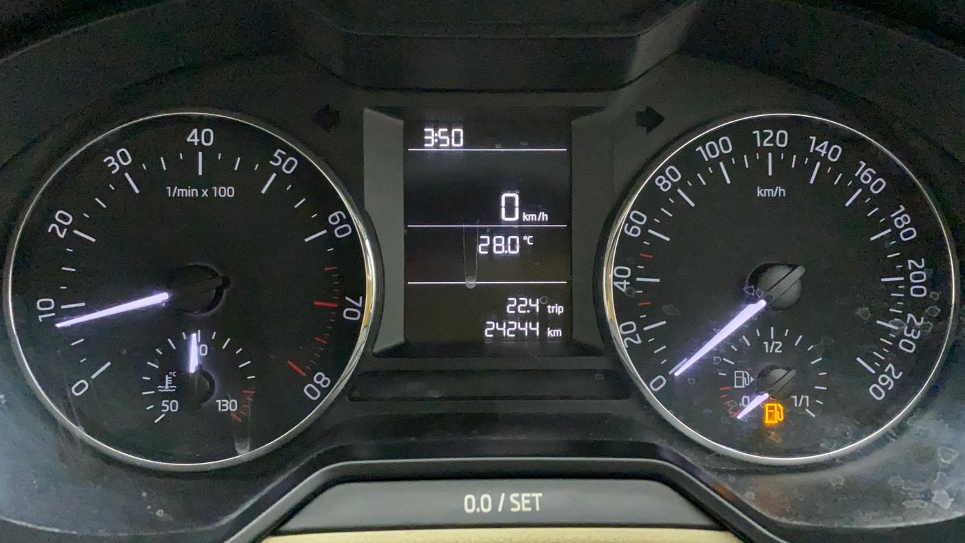 2016 Skoda Octavia AMBITION 1.4 TSI, Petrol, Manual, 12,345 km, Odometer Image