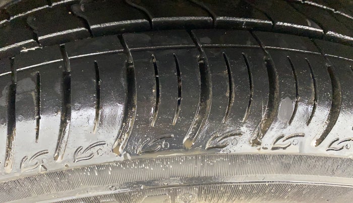 2018 Tata Tiago XZ PETROL, Petrol, Manual, 39,422 km, Left Front Tyre Tread