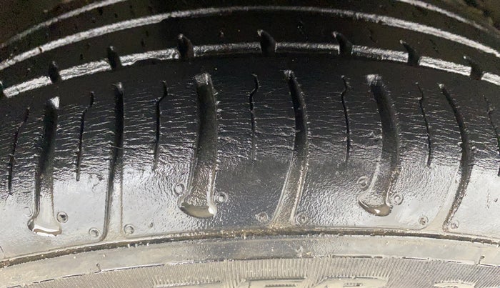 2018 Tata Tiago XZ PETROL, Petrol, Manual, 39,422 km, Right Front Tyre Tread