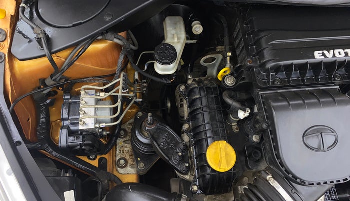 2018 Tata Tiago XZ PETROL, Petrol, Manual, 39,422 km, Engine View - Right