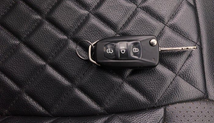 2018 Tata Tiago XZ PETROL, Petrol, Manual, 39,422 km, Key Close Up