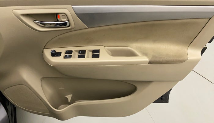 2017 Maruti Ertiga VXI CNG, CNG, Manual, 37,811 km, Driver Side Door Panels Control
