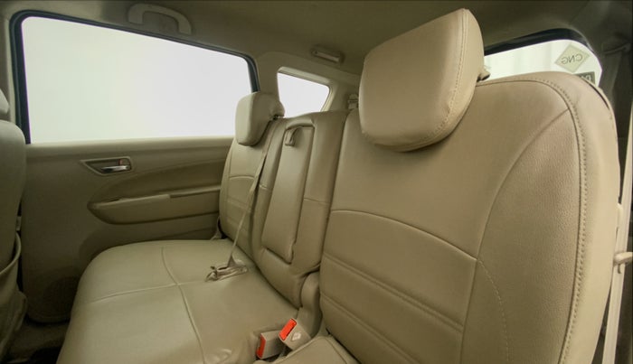2017 Maruti Ertiga VXI CNG, CNG, Manual, 37,811 km, Right Side Rear Door Cabin
