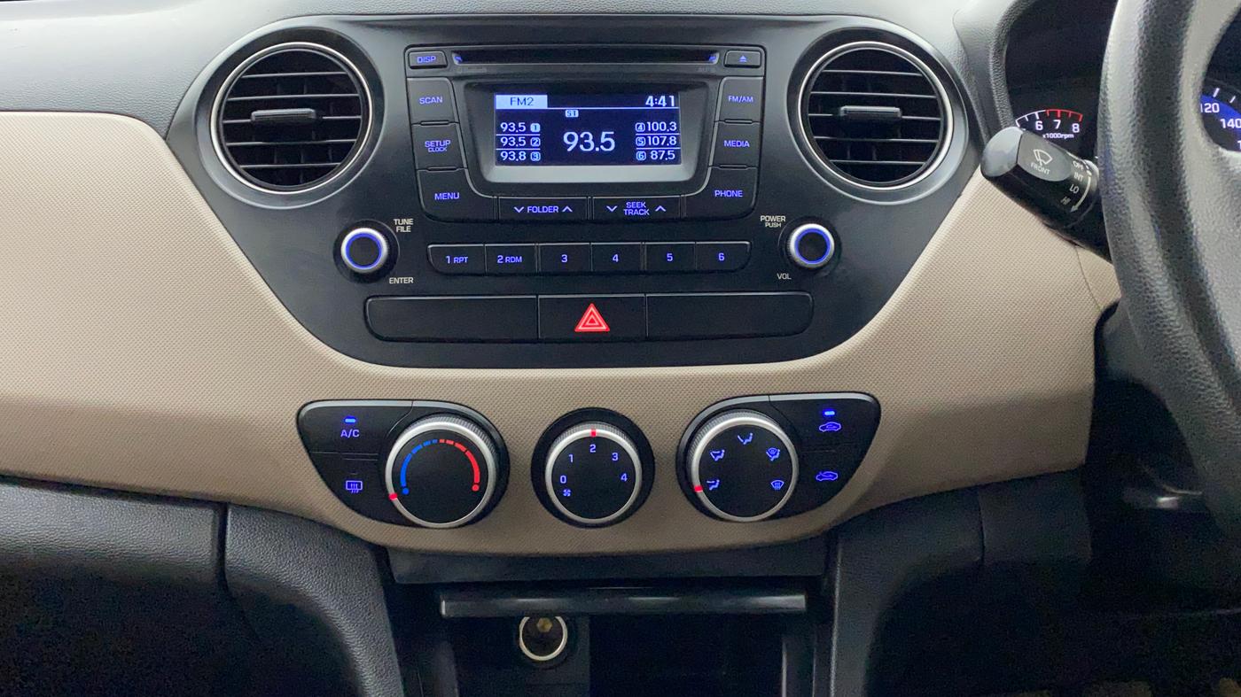 2014 Hyundai Xcent S 1.2, Petrol, Manual, 1,04,556 km, Air Conditioner