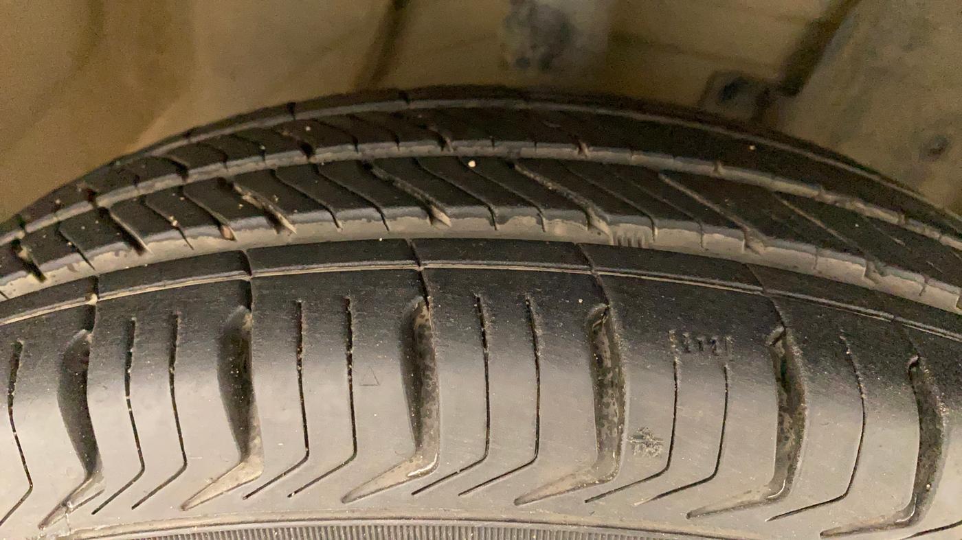 2015 Datsun Go Plus T, Petrol, Manual, 67,681 km, Right Front Tyre Tread