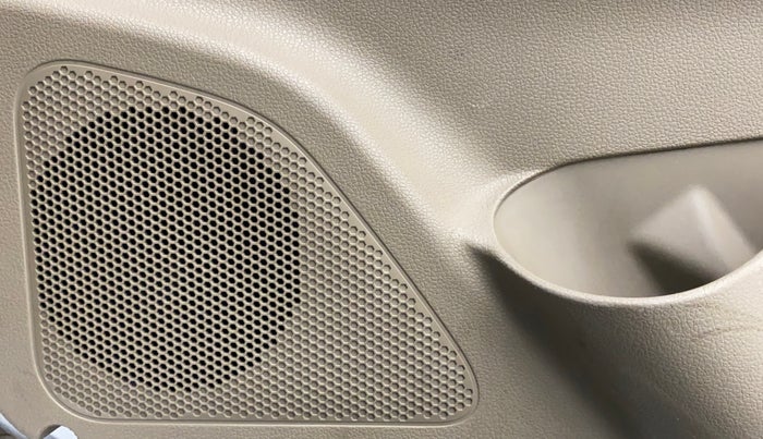 2018 Mahindra TUV300 T8, Diesel, Manual, 95,825 km, Speaker