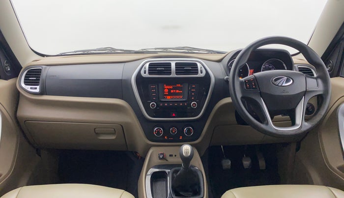 2018 Mahindra TUV300 T8, Diesel, Manual, 95,825 km, Dashboard