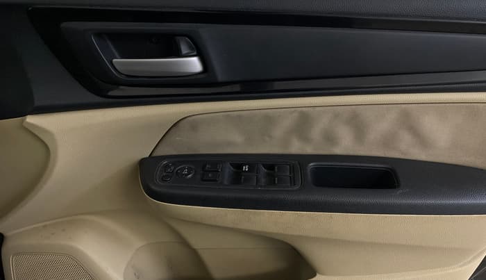 2018 Honda Amaze 1.2L I-VTEC V CVT, Petrol, Automatic, 60,525 km, Driver Side Door Panels Control
