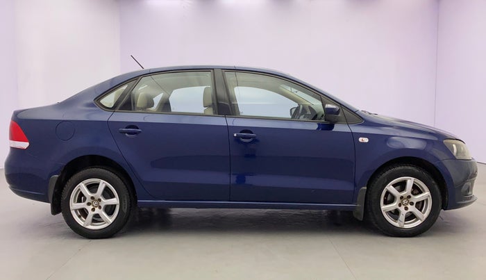 2014 Volkswagen Vento HIGHLINE 1.6 MPI, Petrol, Manual, 71,053 km, Right Side View