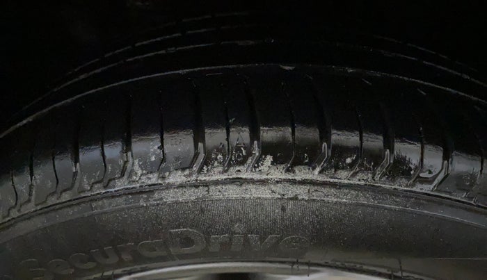 2018 Hyundai Elite i20 ASTA 1.2 (O), Petrol, Manual, 48,168 km, Left Front Tyre Tread