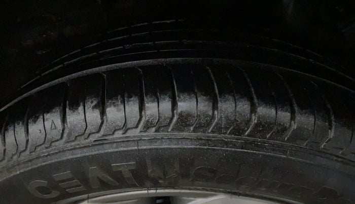 2018 Hyundai Elite i20 ASTA 1.2 (O), Petrol, Manual, 48,168 km, Left Rear Tyre Tread