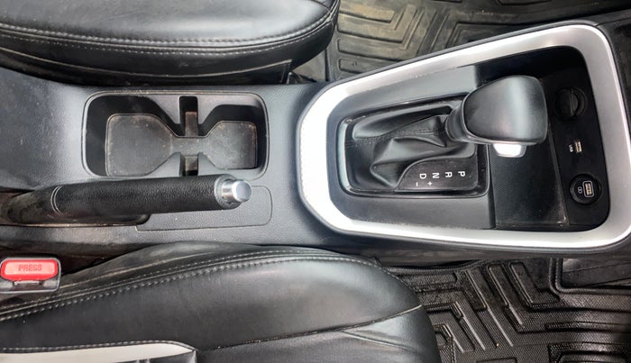 2022 KIA SONET HTX 1.0 DCT, Petrol, Automatic, 48,602 km, Gear Lever