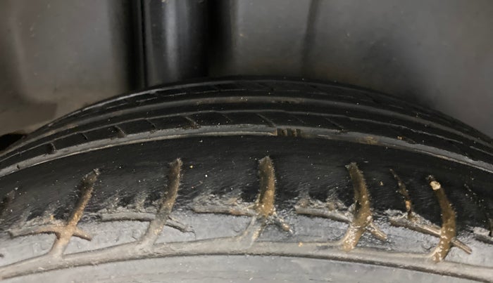 2018 Maruti Ciaz ALPHA  AT 1.4  PETROL, Petrol, Automatic, 95,610 km, Right Rear Tyre Tread