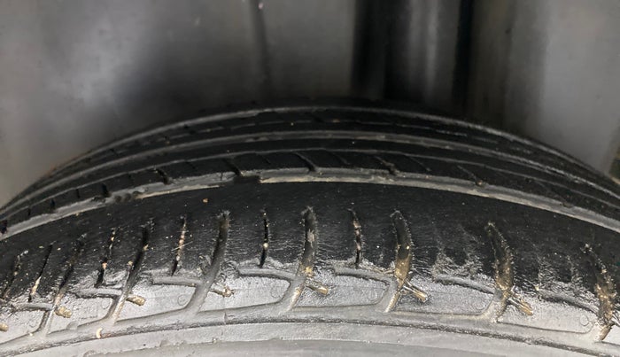 2018 Maruti Ciaz ALPHA  AT 1.4  PETROL, Petrol, Automatic, 95,610 km, Left Rear Tyre Tread