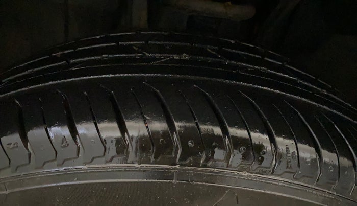 2023 Renault Kiger RXT (O) AMT, Petrol, Automatic, 9,316 km, Left Front Tyre Tread