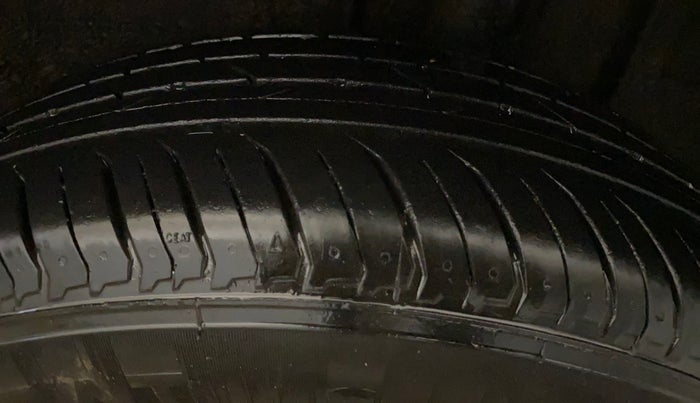 2023 Renault Kiger RXT (O) AMT, Petrol, Automatic, 9,316 km, Left Rear Tyre Tread