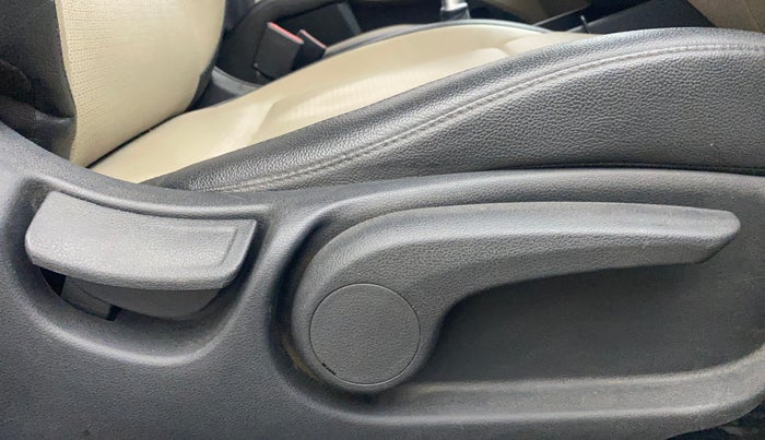 2018 Hyundai Verna 1.6 VTVT SX O, Petrol, Manual, 70,816 km, Driver Side Adjustment Panel