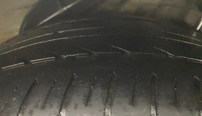 2018 Hyundai Verna 1.6 VTVT SX O, Petrol, Manual, 70,816 km, Left Rear Tyre Tread